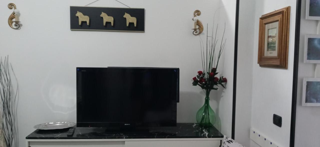 Casa Guen Parma Apartment Bagian luar foto
